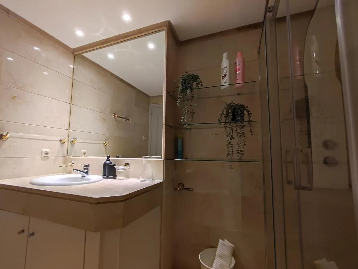 Homelystay - Marbella, Marina Banus 0*, Marbella